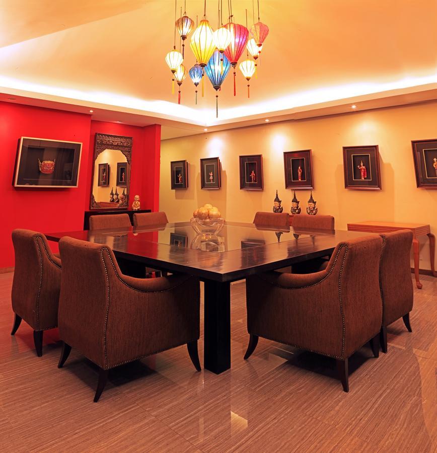 The Oriental Luxury Suites Alfonso Buitenkant foto